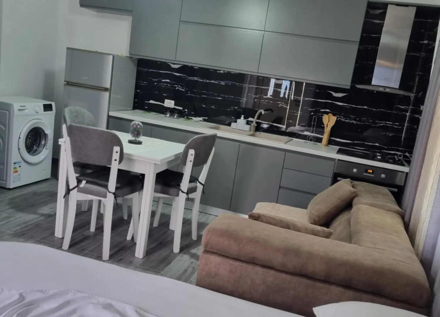 Vila Megi-Rent Room Vlorë